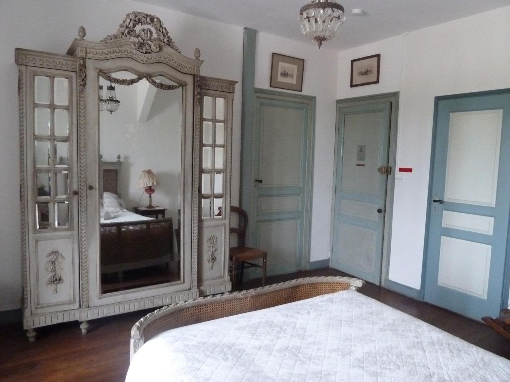 Le Domaine Du Meunier Mortagne-sur-Gironde Quarto foto