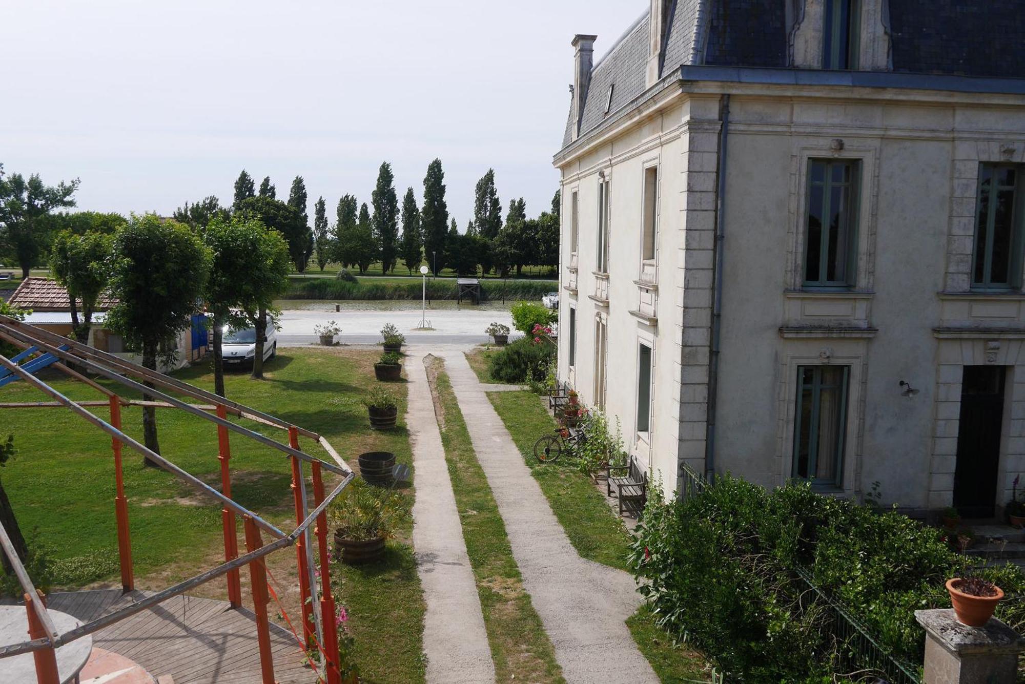 Le Domaine Du Meunier Mortagne-sur-Gironde Quarto foto