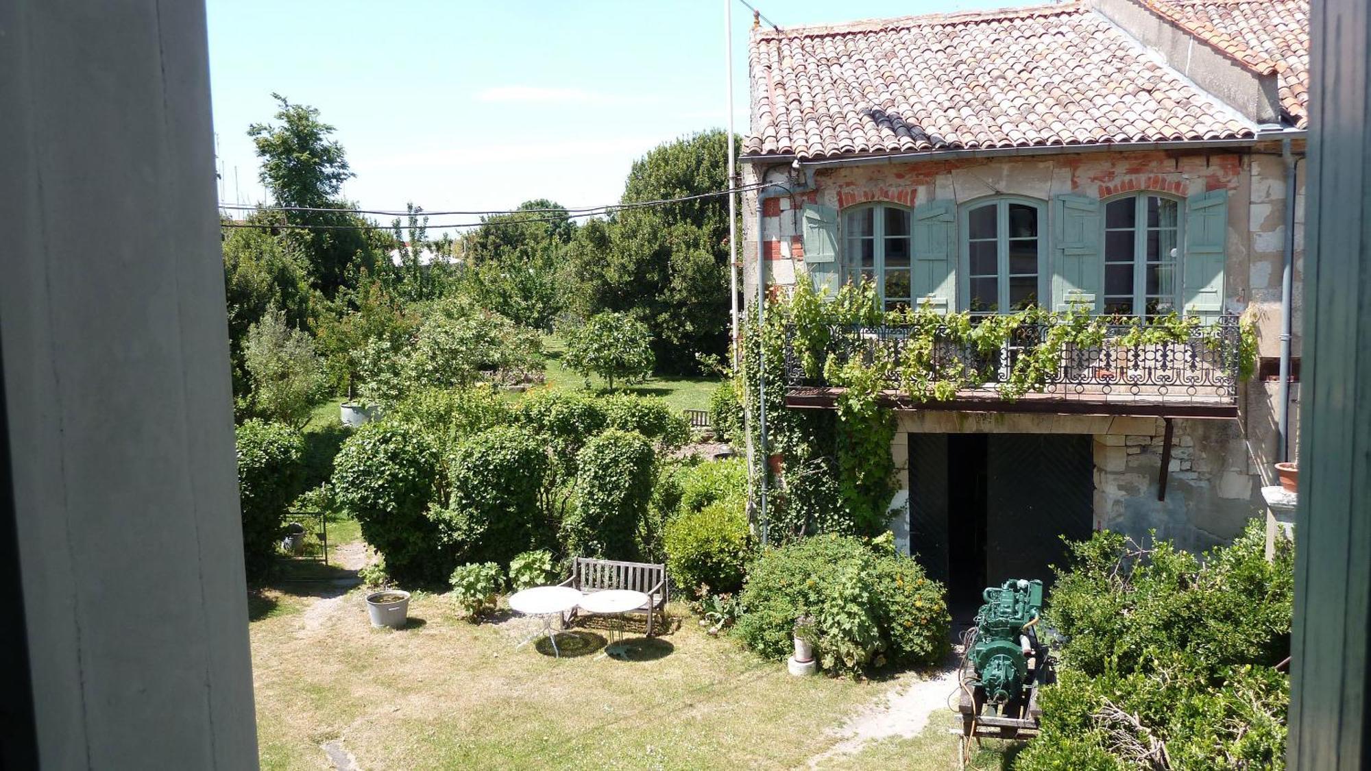 Le Domaine Du Meunier Mortagne-sur-Gironde Quarto foto
